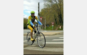 James tout de jaune vêtu en ce début de printemps 👍