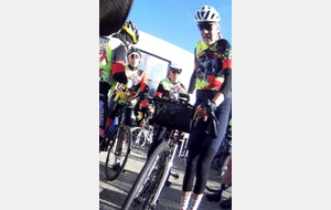 Arrêt au stand sandwichs avant la dernière ligne droite pour Saint Evarzec