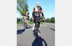 Première sortie pour la nouvelle monture de Claude
Un grand merci à Jean-Claude pour le partage de ses photos 👍😁