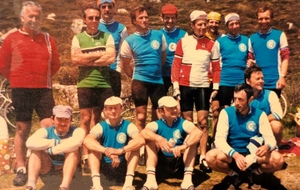 Beau groupe des années 1980
À vous de me dire qui sont ces jeunes cyclistes